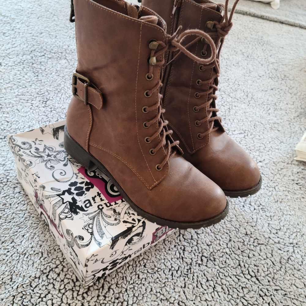 boots